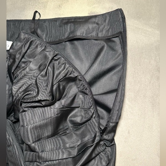 RED VALENTINO Black Bow Mini Skirt - Size 46 - Picture 10 of 12